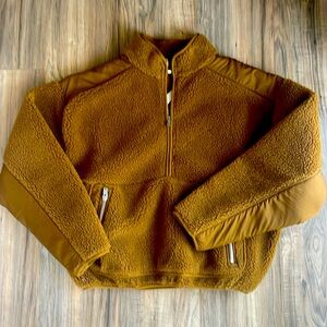 Madewell half zip fleece jacket. Size medium. New with tags